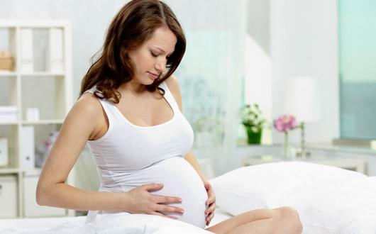  孕期出血是什么原因？应急应急措施有哪些？ 